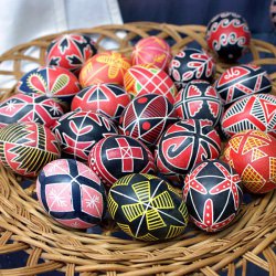 Подільська писанка